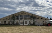 großes Festzelt 25m mit Biergartenüberdachung